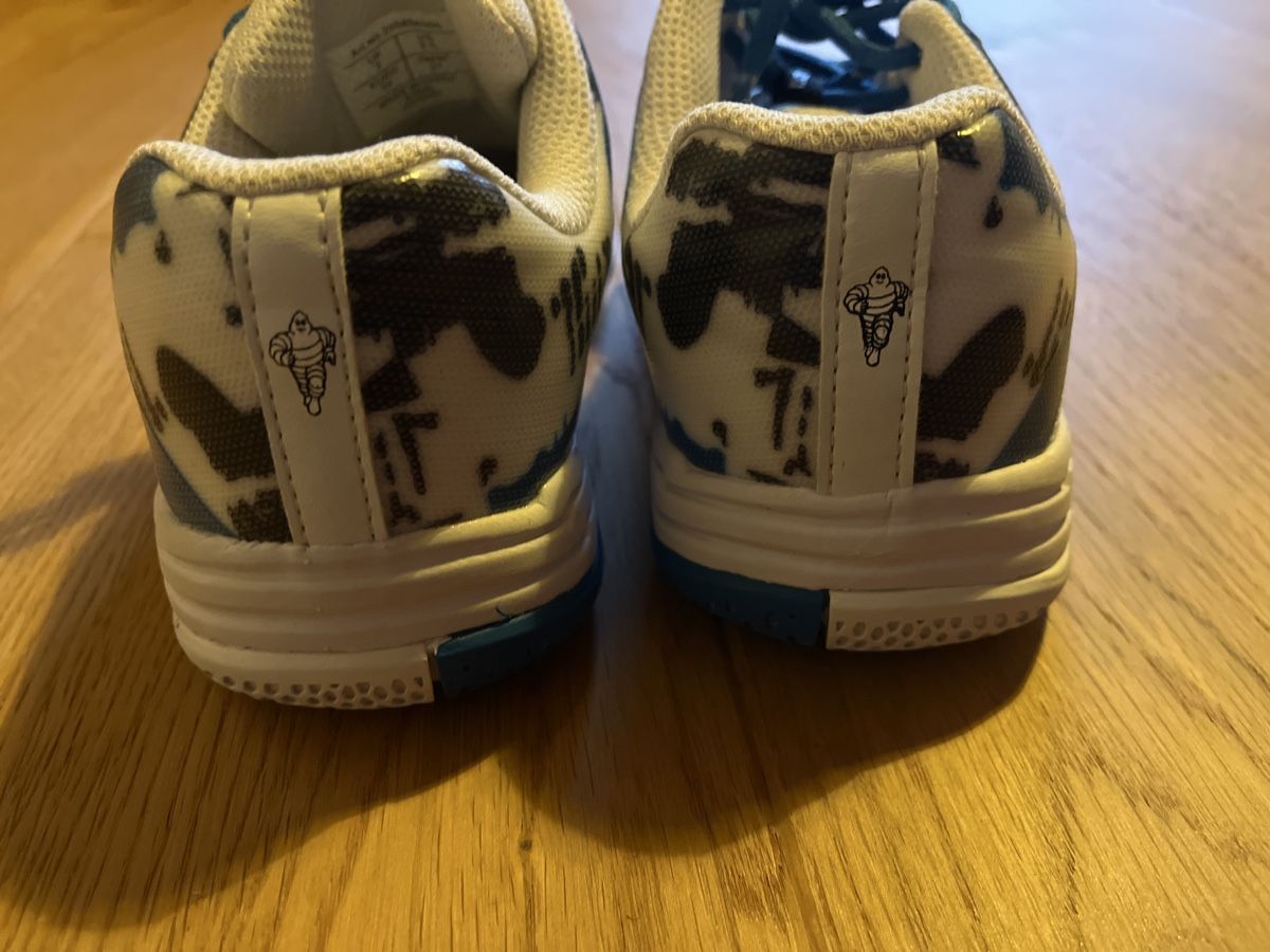 Scarpe per ragazzi: Hallenschuhe Kempa 34 – Usato da Balmberg venduto da Berglihof 2