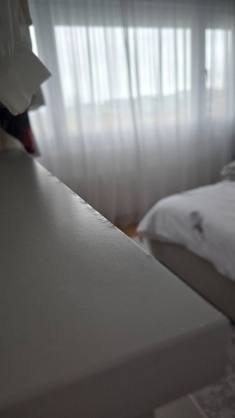 Schränke: GOLD CLOTHES RAIL & IKEA Kommode MALM – Gebraucht aus Zug von zebbra192 5