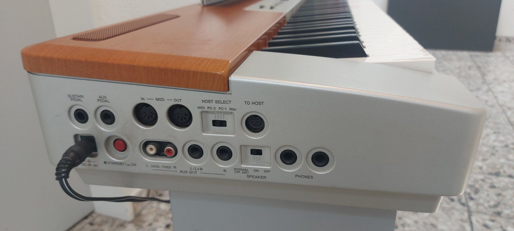 Yamaha Strumenti musicali: Digitalpiano Yamaha P-120 inkl.ständer – Usato da Glattbrugg venduto da Swissmusik 4