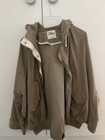 Zara Jacke in kaki