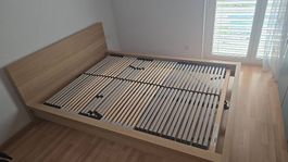 Lit 200 x 140