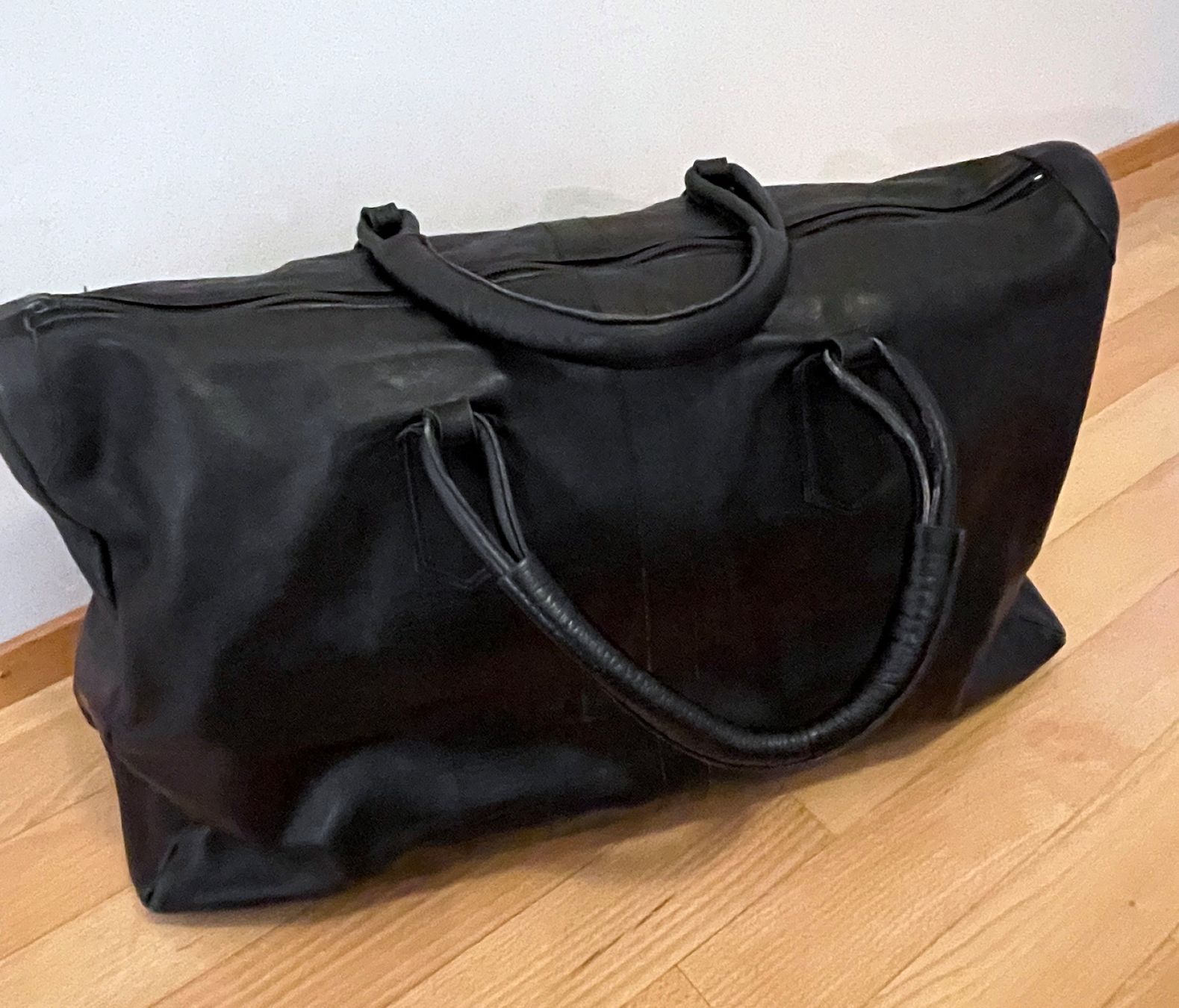 Borse: Schwarze Reisetasche aus Leder, Weekender – Usato da St. Gallen venduto da yanik020505 1