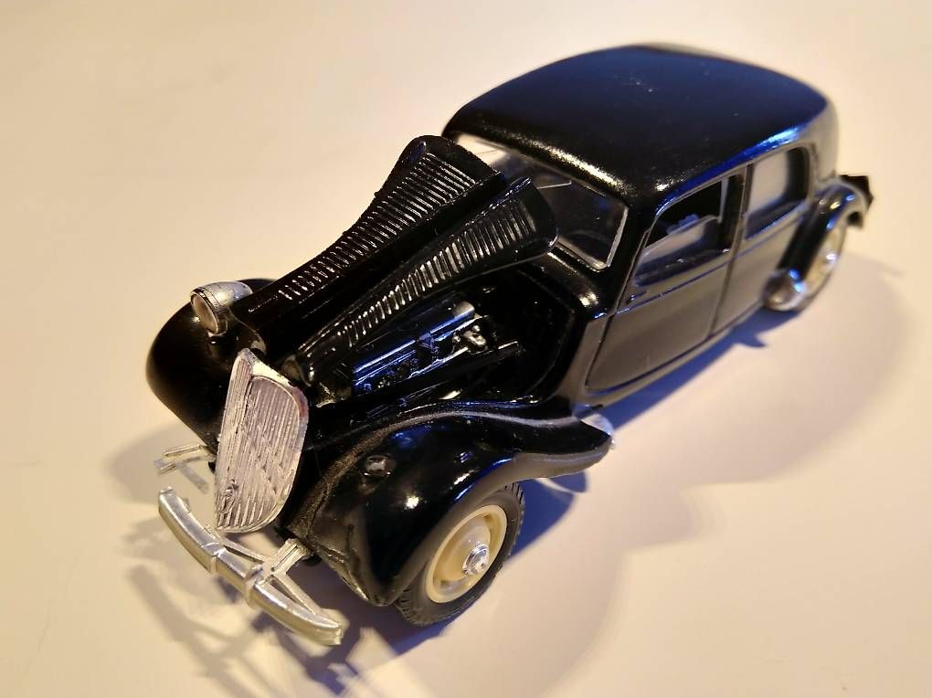 Citroën Modellini d'auto: Citroen Modellauto Traction avant Citroen 15 – Usato da Zürich venduto da shm_cw59 3