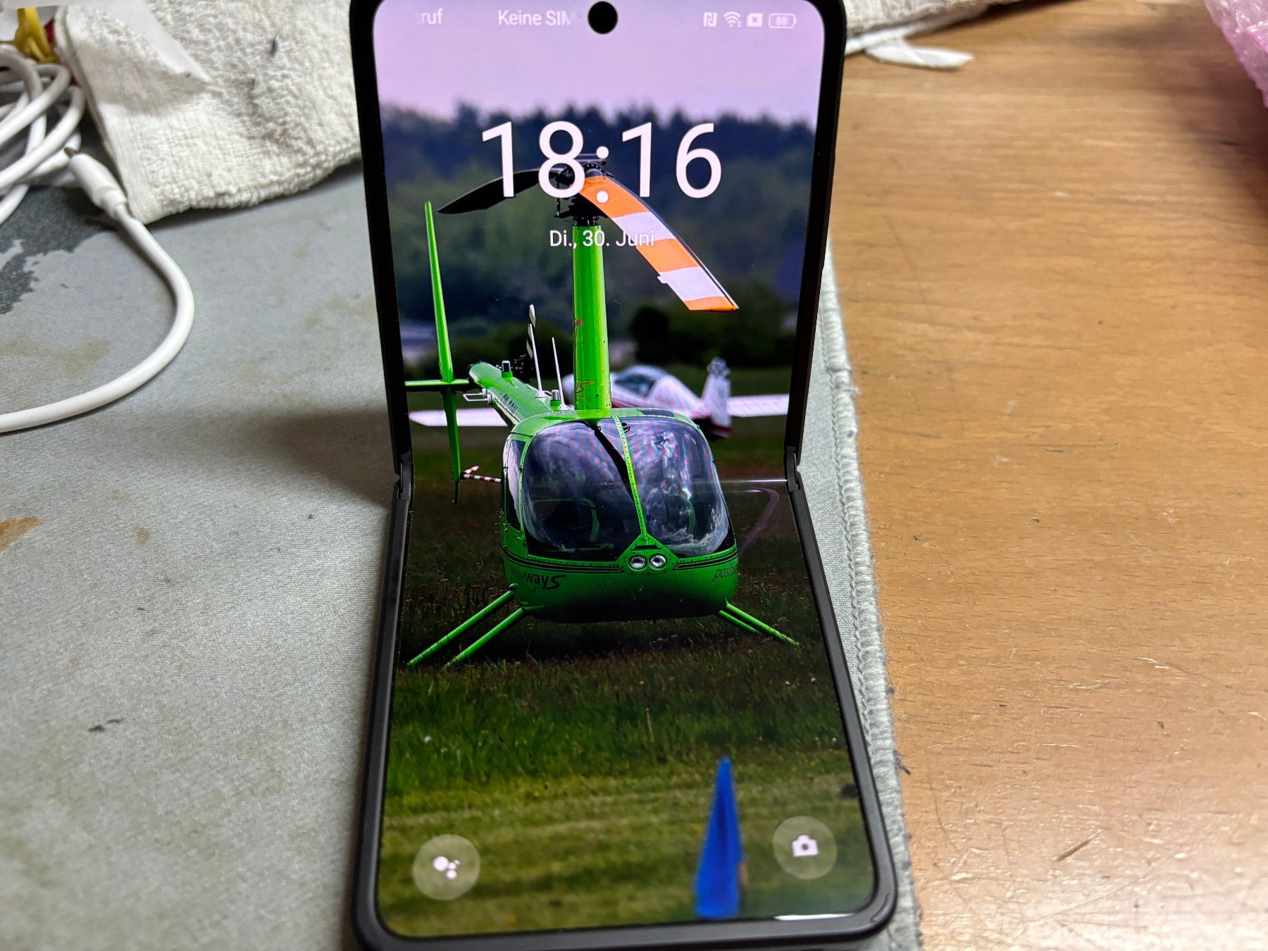 Oppo Telefoni cellulari / Smartphones: OPPO Find N2 Flip 256Gb #61 – Usato da Au SG venduto da bah_6f5w 3