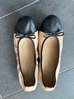 Unisa Ballerinas Beige/Schwarz / CHANEL Optik, Top Zustand!