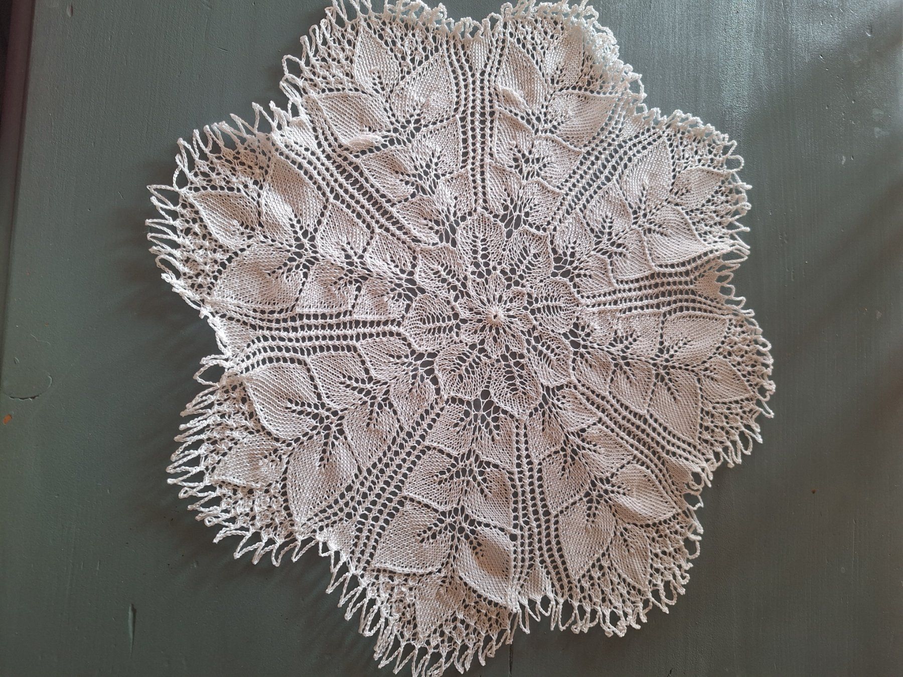 Tutte le decorazioni: Handgestrickte Deckchen, Tischdecke, Herbst Deko! – Nuovo (secondo la descrizione) da Gelterkinden venduto da holunder61