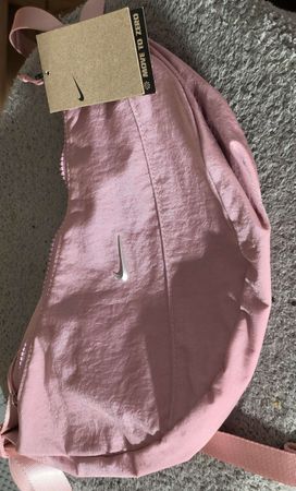 Nike Tasche rosa mit Etikett neuwertig