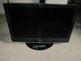 LG TV Model 37ld420-za