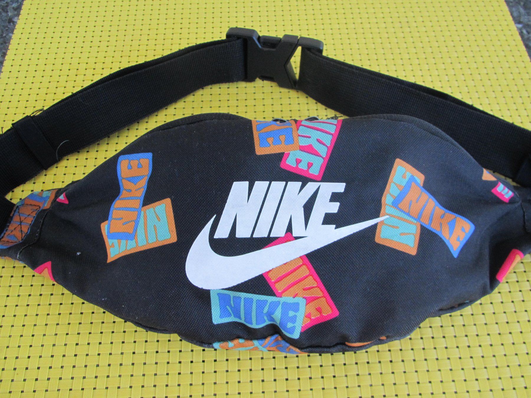 Nike Sacs: SAC BANANE NIKE – D'occasion à Murten par Selliot
