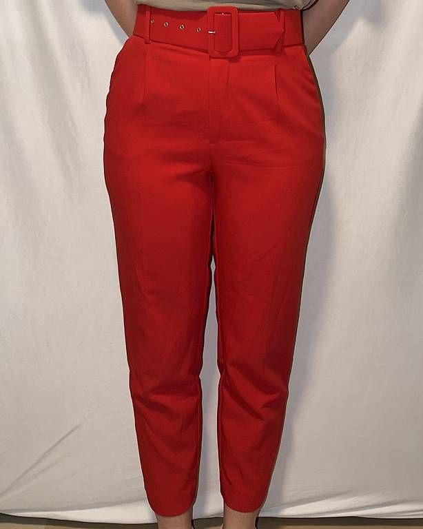 Pantaloni: Stoffhose ZARA rot, Gr. M – Usato da Opfikon venduto da dan_pkf7 1