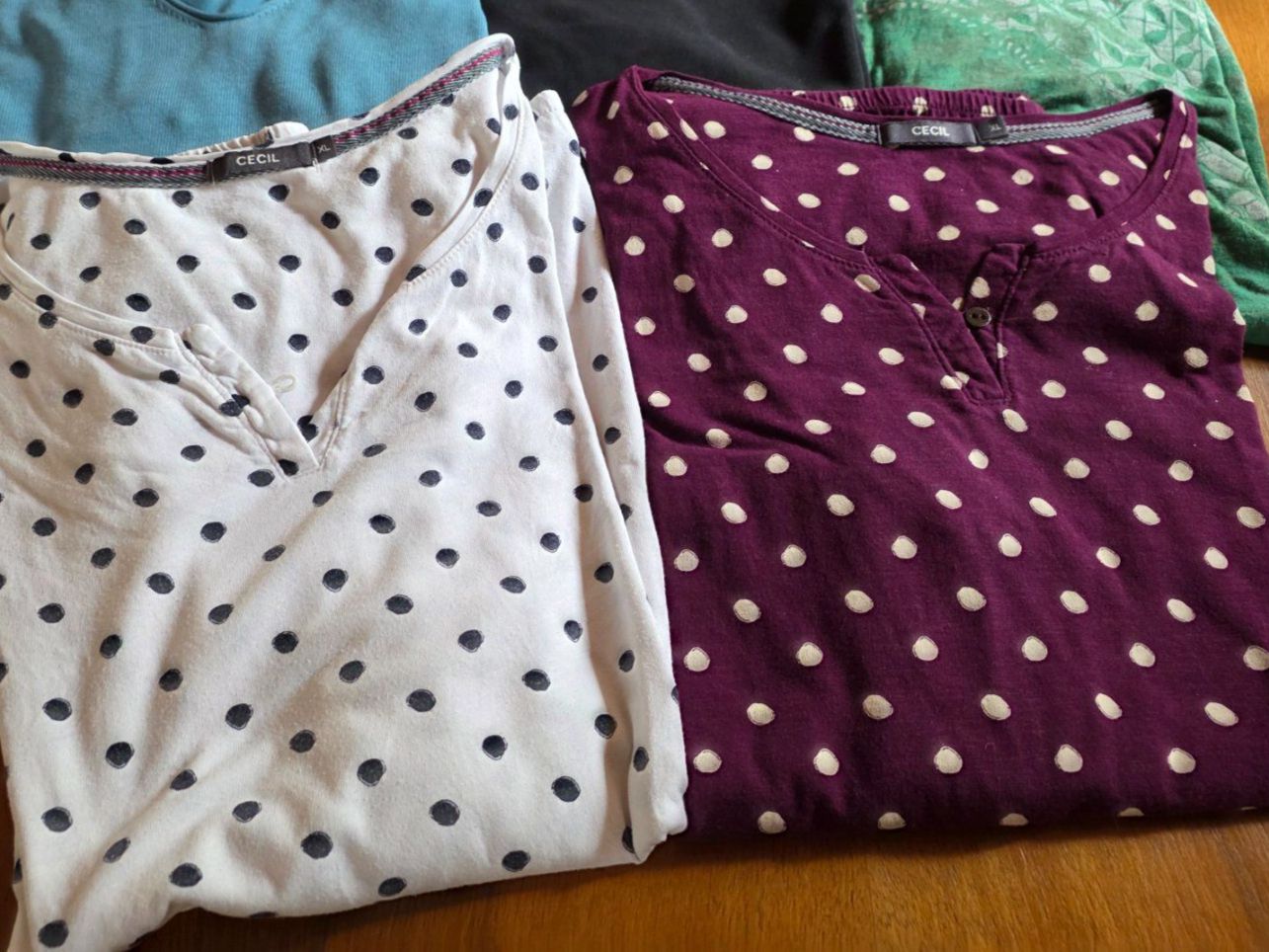 Cecil T-shirt: tshirt 4 cecile, 1x kenny s – Usato da Winterthur venduto da chimischimi