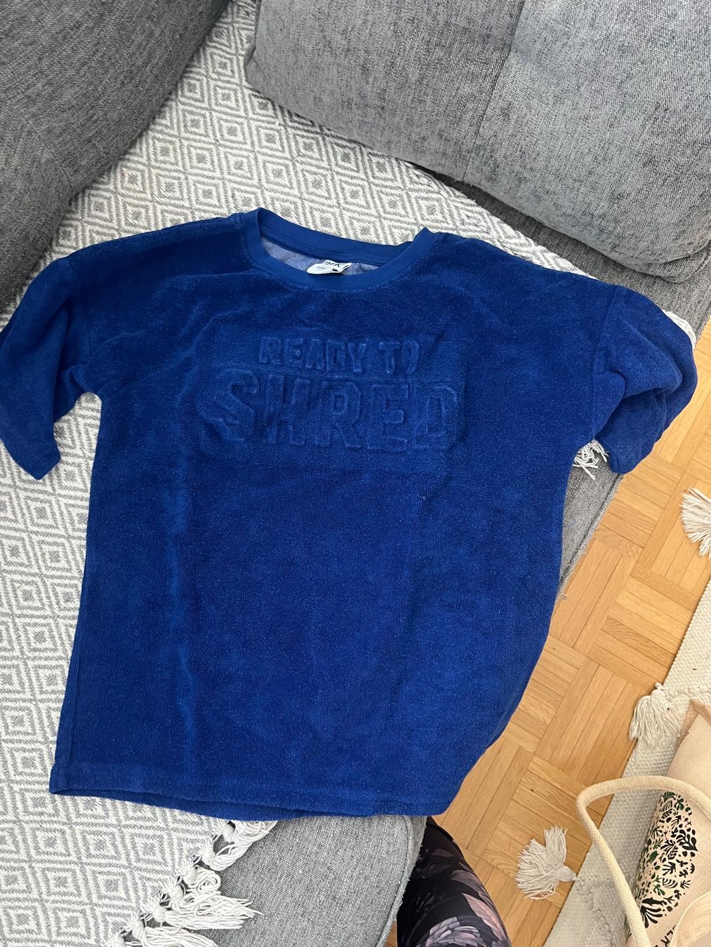 Camicie, T-shirt & Polo: FROTTEE T-SHIRT GR 134/140 – Usato da Basel venduto da theo-g77