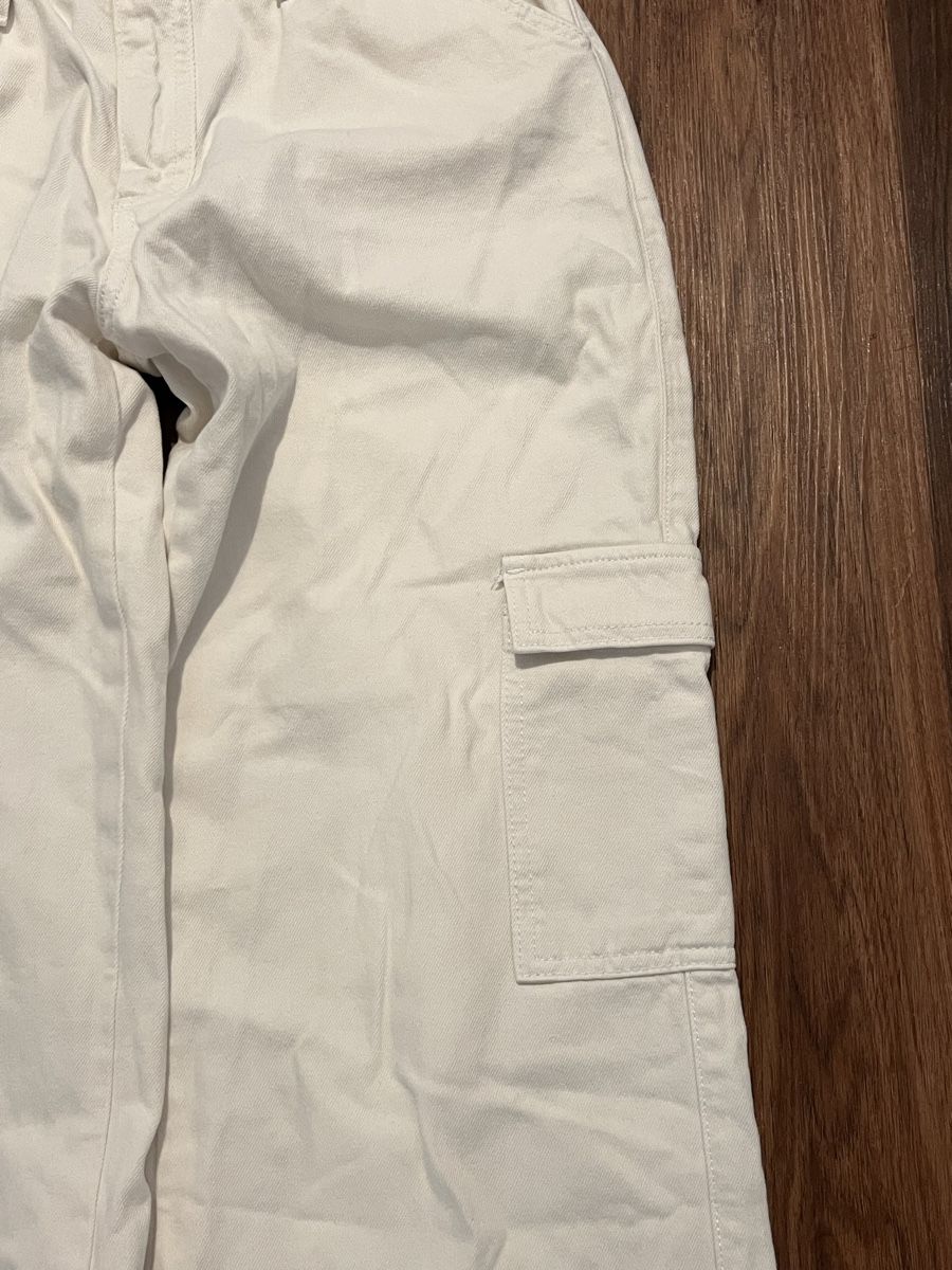 Jeans: Weiße Cargohose Subdued, Gr. M – Usato da Luzern venduto da Woodbee44 3