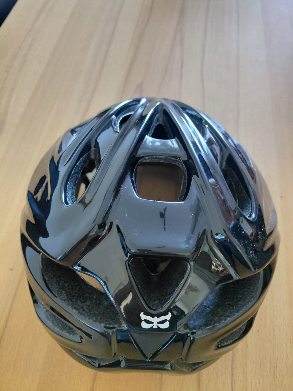 Caschi: Fahrradhelm KALI schwarz – Nuovo (secondo la descrizione) da Zürich venduto da Grancanaria 1