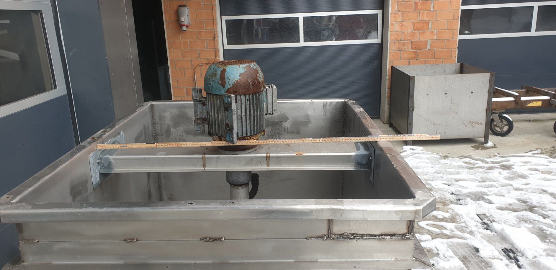 Jacuzzi Whirlpool: Tank, Hot-Pot, Futterstande – Usato da Detligen venduto da habr 8