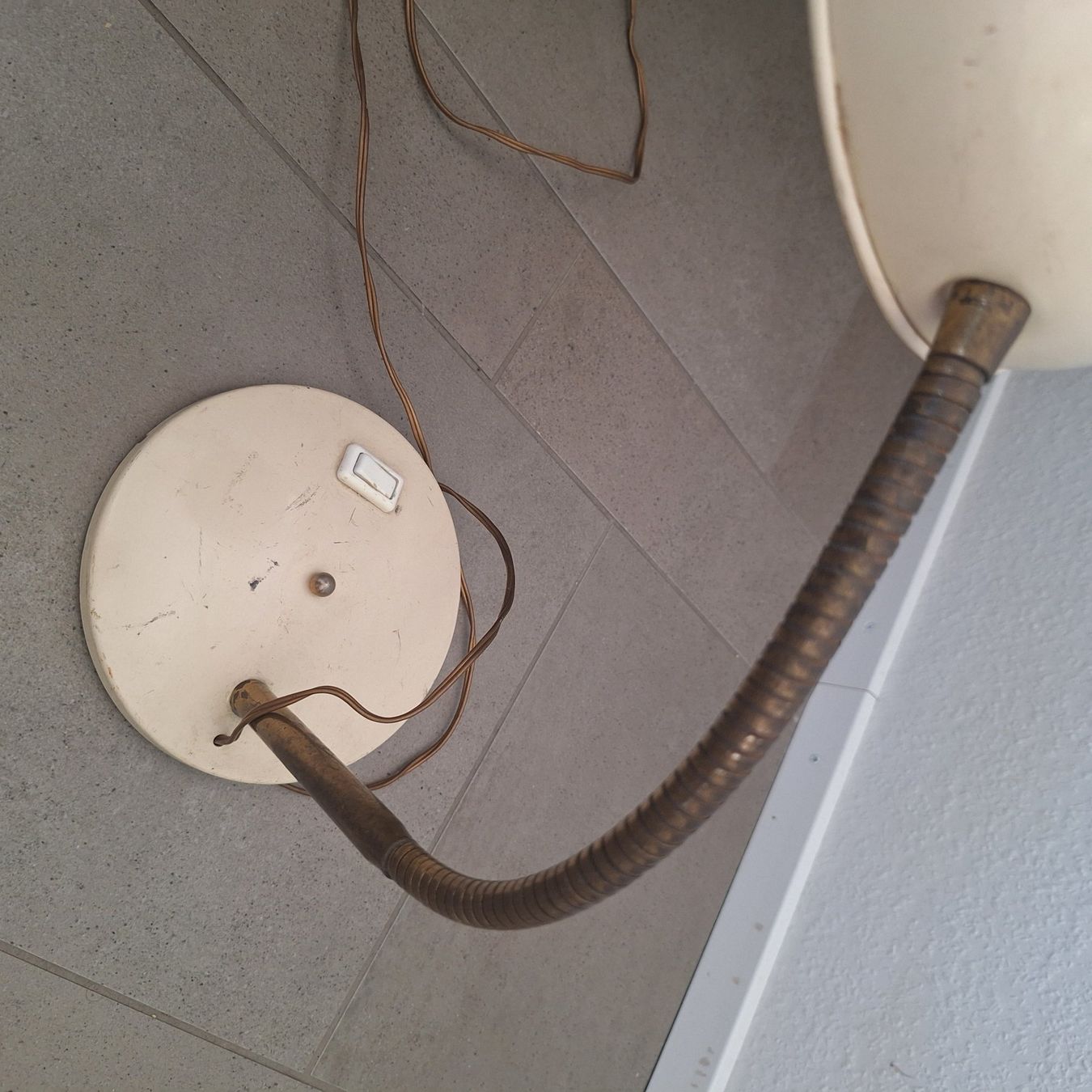 Lampade: Vintage Lampe Halbkugelschirm – Usato da Basel venduto da Kunterbunt12 6