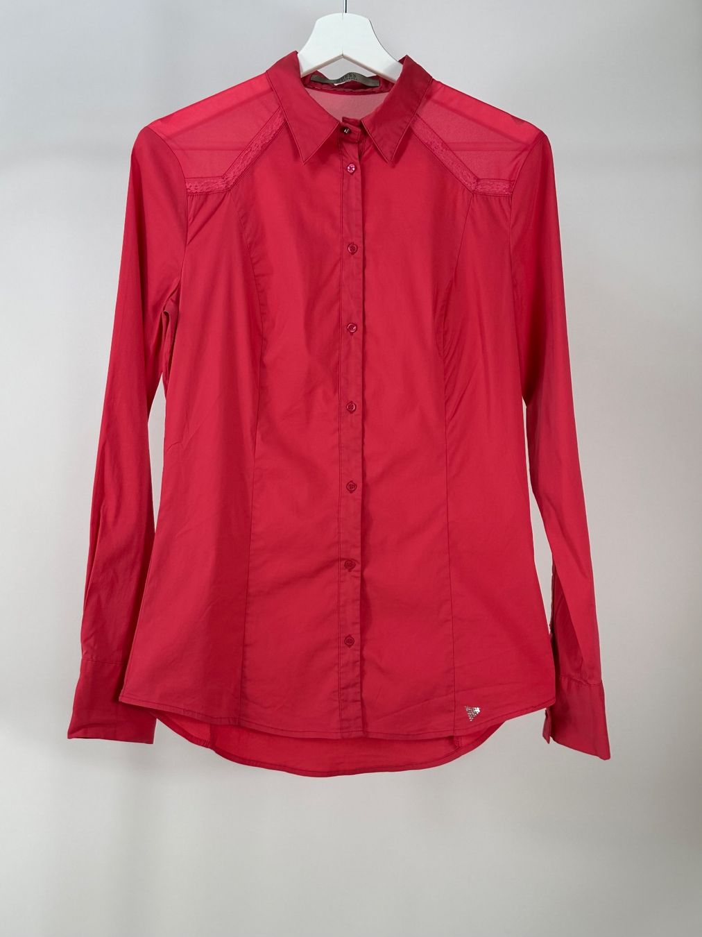 Guess Blusen: Bluse - Guess – Neu (gemäss Beschreibung) aus Romanshorn von MAFLOMAS