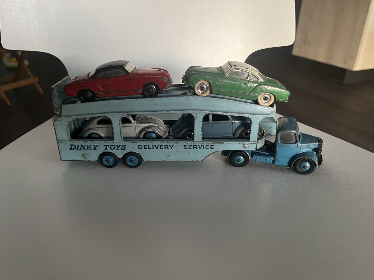 Dinky Toys Modellini d'auto: Dinky Toys VW Transport Käfer Karmann Ghia Pullmore – Usato da Tafers venduto da Hansi-44