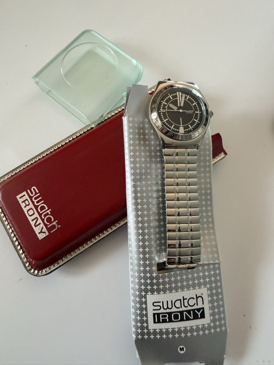 Swatch Montres: Montre Swatch Irony Avalanche 1990 – Neuf avec emballage d'origine à Etagnières par Sorciere 1