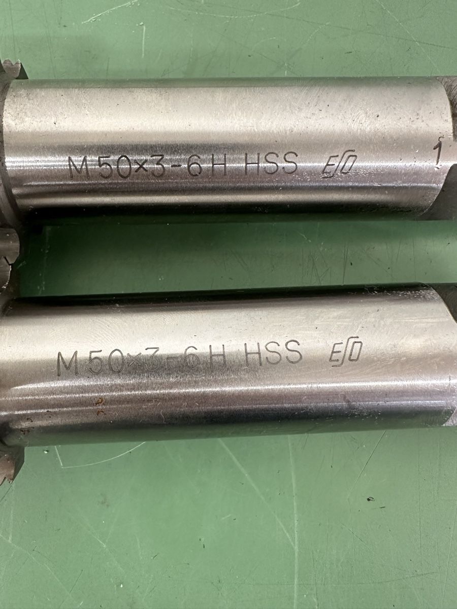 Tutti gli attrezzi: 2x HSS Gewindebohrer, threading tap, M50x3. – Usato da Aarberg venduto da SNMachines 1