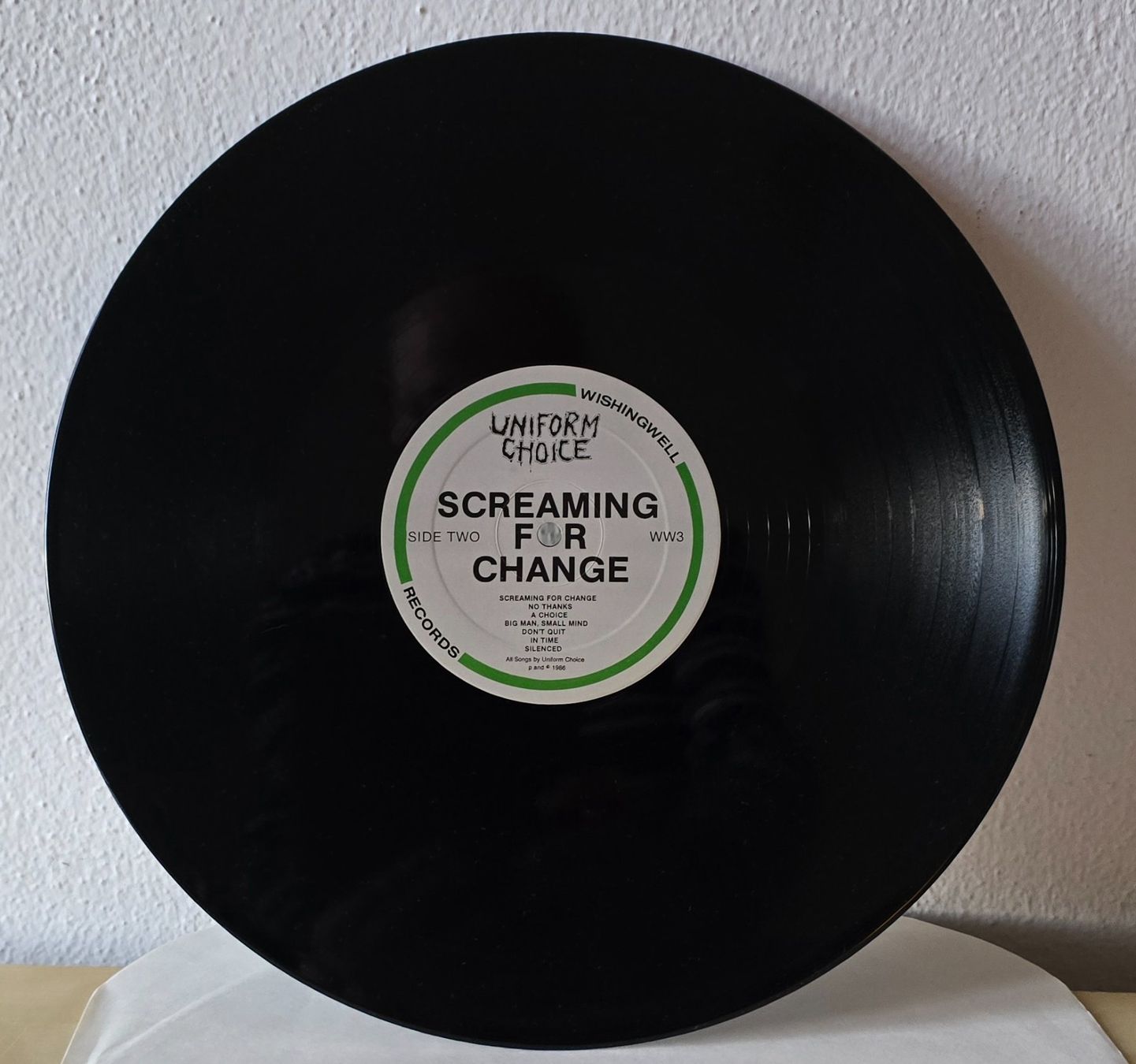 Dischi in vinile: Uniform Choice - Screaming For Change  LP, – Usato da Lugano venduto da mdal 4