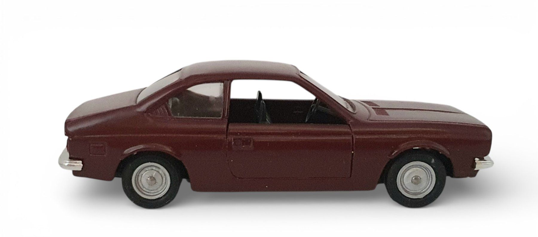 Solido Modellini d'auto: SOLIDO  Lancia Beta  Coupé 1800 – Usato da Flawil venduto da RoverVitesse 4