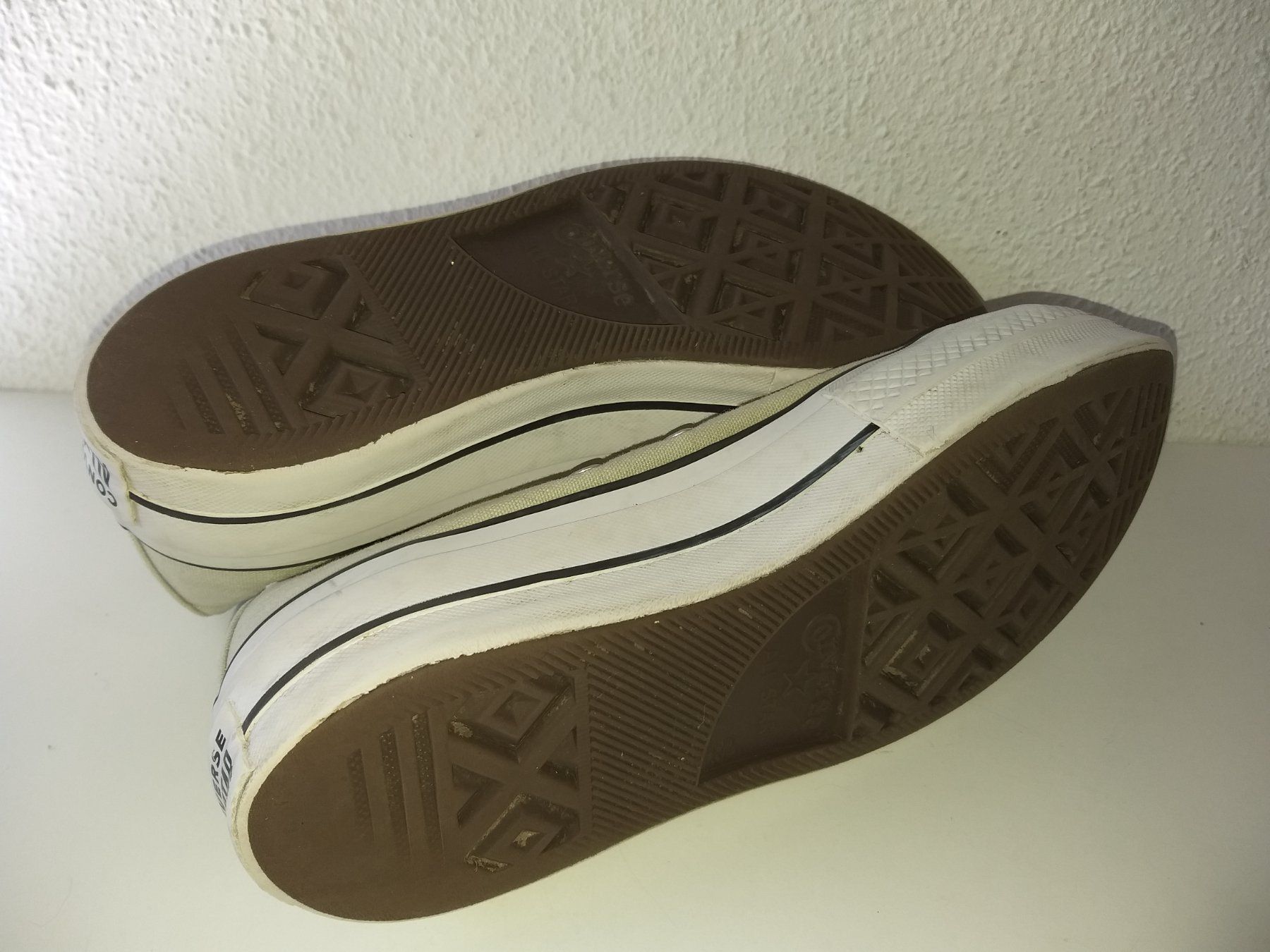 Converse Scarpe da donna: CONVERSE  Chaussures / Schuhe  Pointure / Nummer 38 – Usato da Cossonay-ville venduto da Super-Price-Quality 7