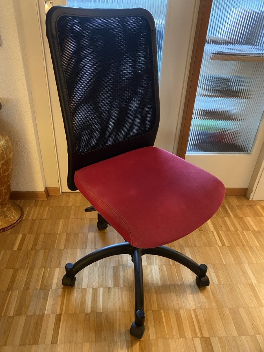 Stühle: Bürostuhl – Gebraucht aus Niederglatt ZH von Simon066