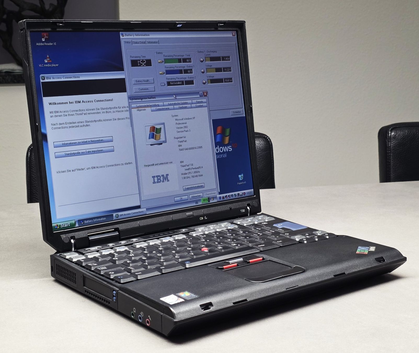 IBM Portables: IBM ThinkPad T30 – D'occasion à Lausen par -Vendetta-