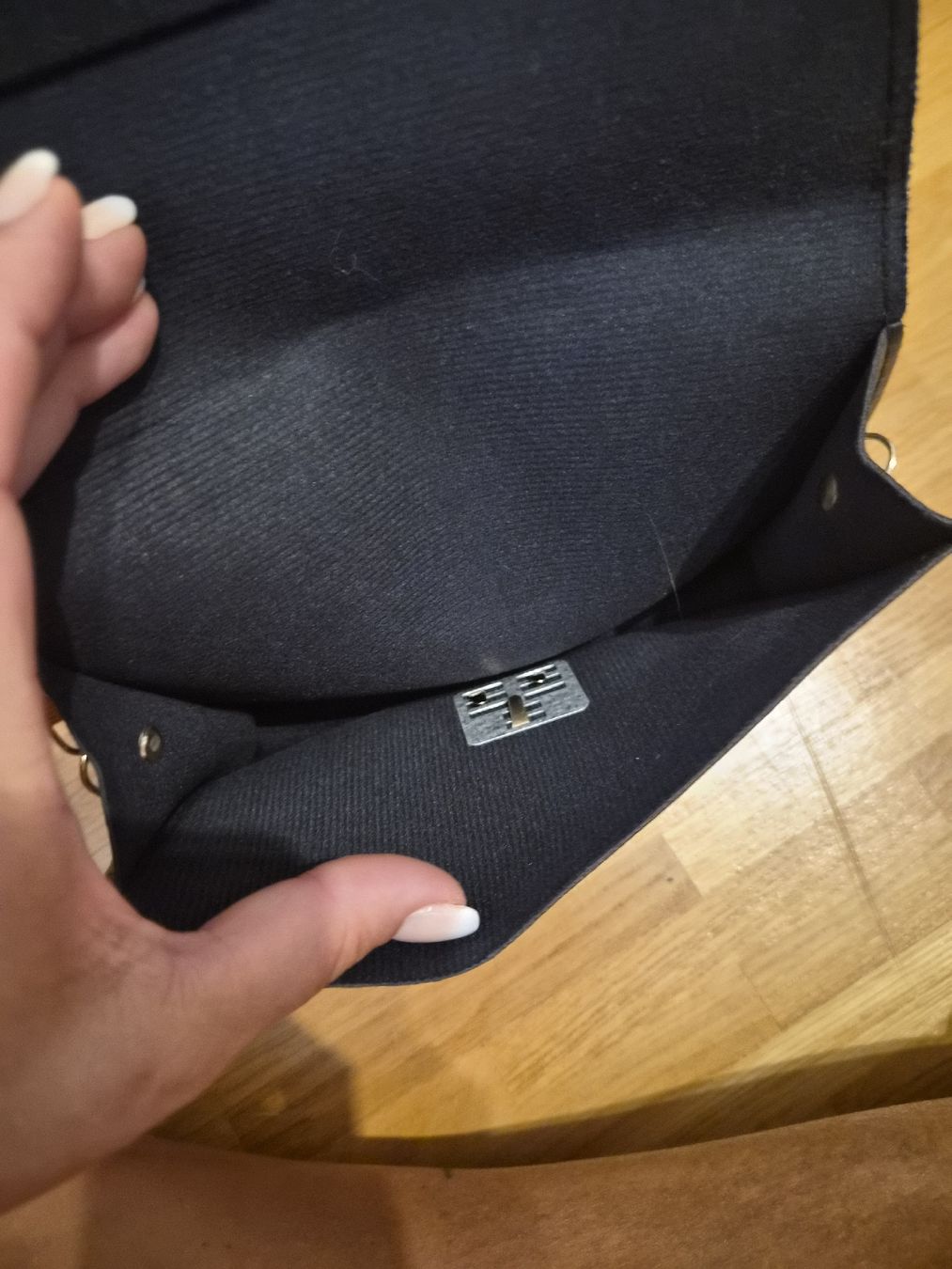 Autres vêtements & accessoires: borsa  – D'occasion à Reinach BL par Glitterlol 1