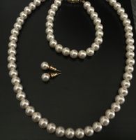 Perlen Set: Halskette, Armband & Ohrstecker
