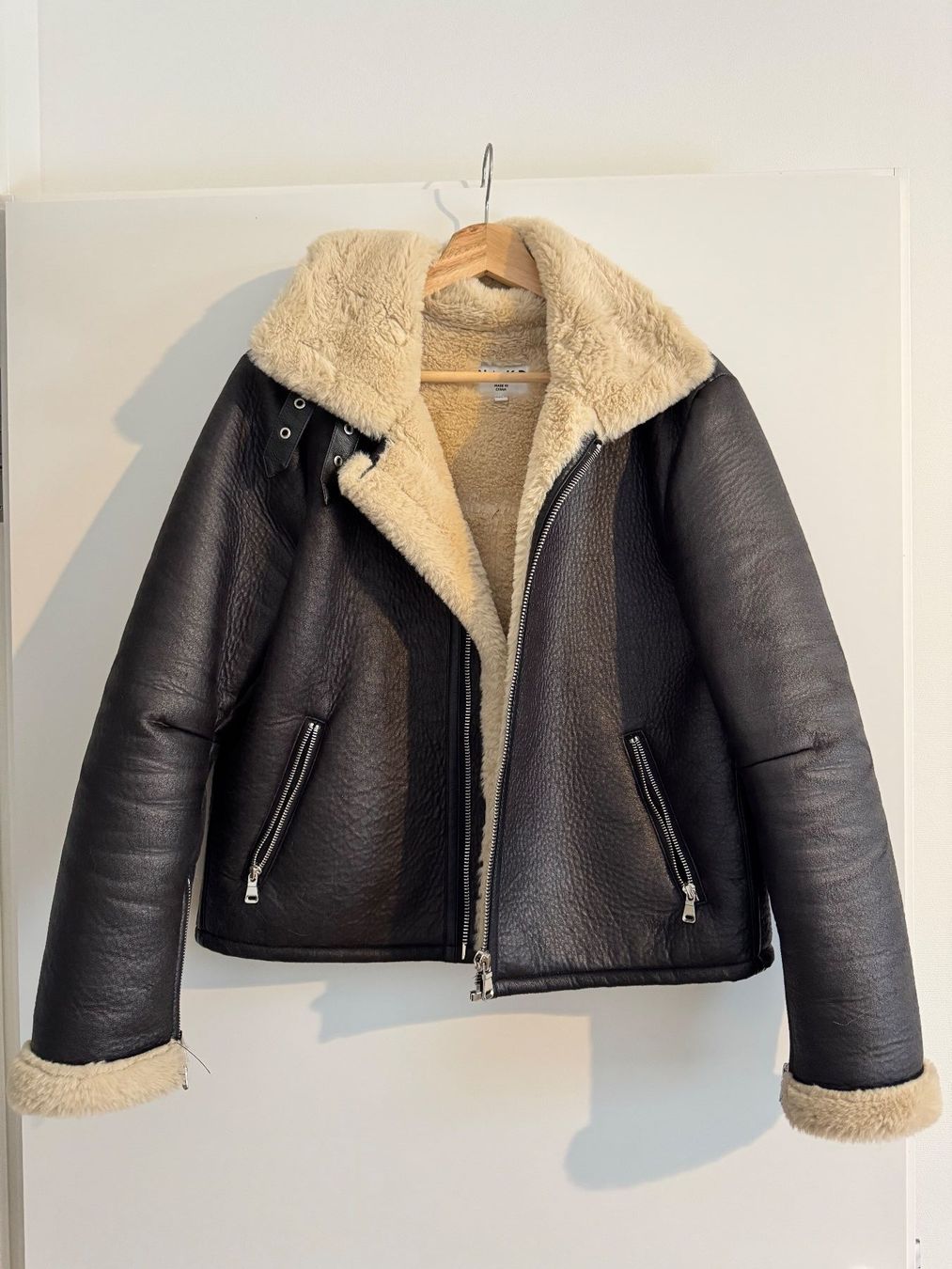 Na-kd Giacche: Kunstlederjacke gefüttert – Usato da St. Gallen venduto da nikolasbong