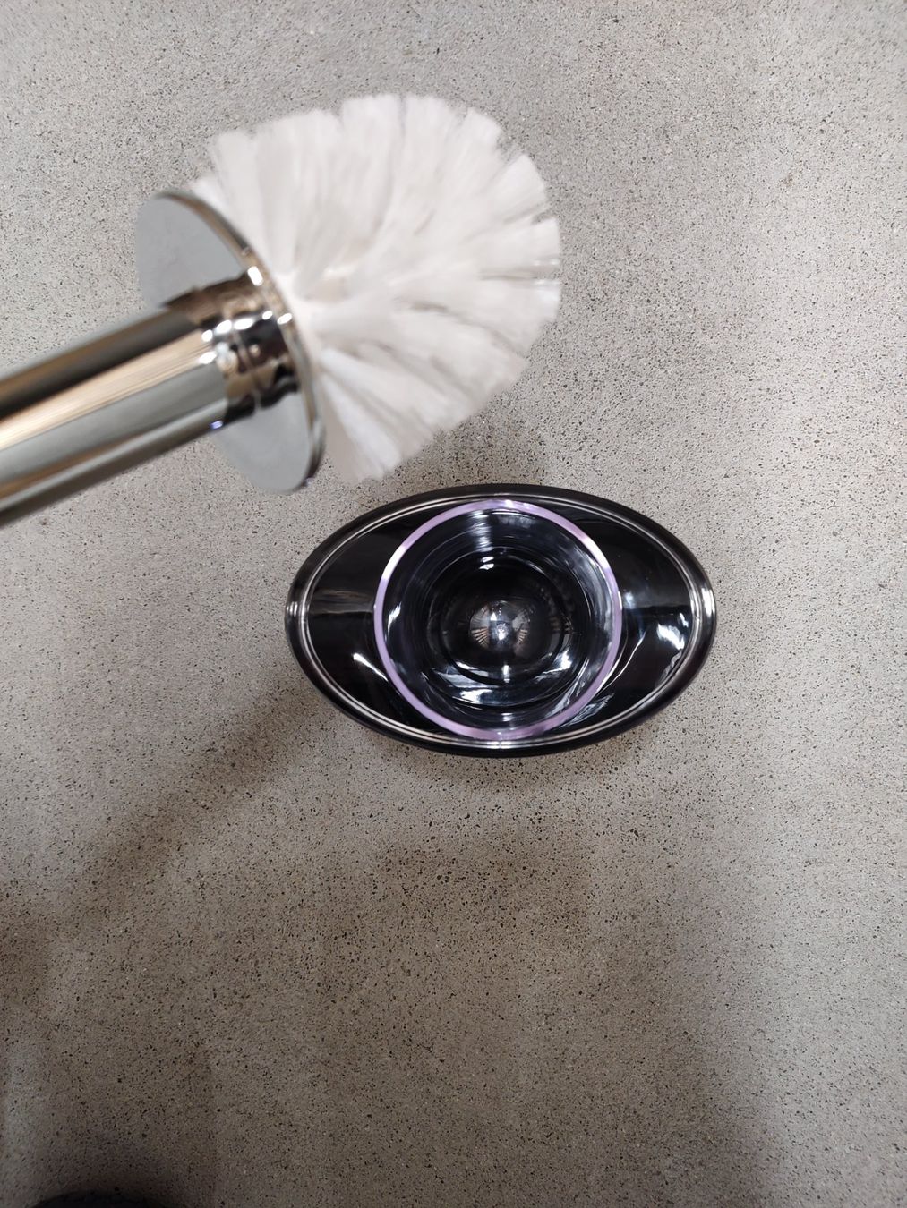 Autres accessoires pour la salle de bain: Neuwertige Toiletten Bürste – Neuf avec emballage d'origine à Niederbipp par cra_9xqn 1