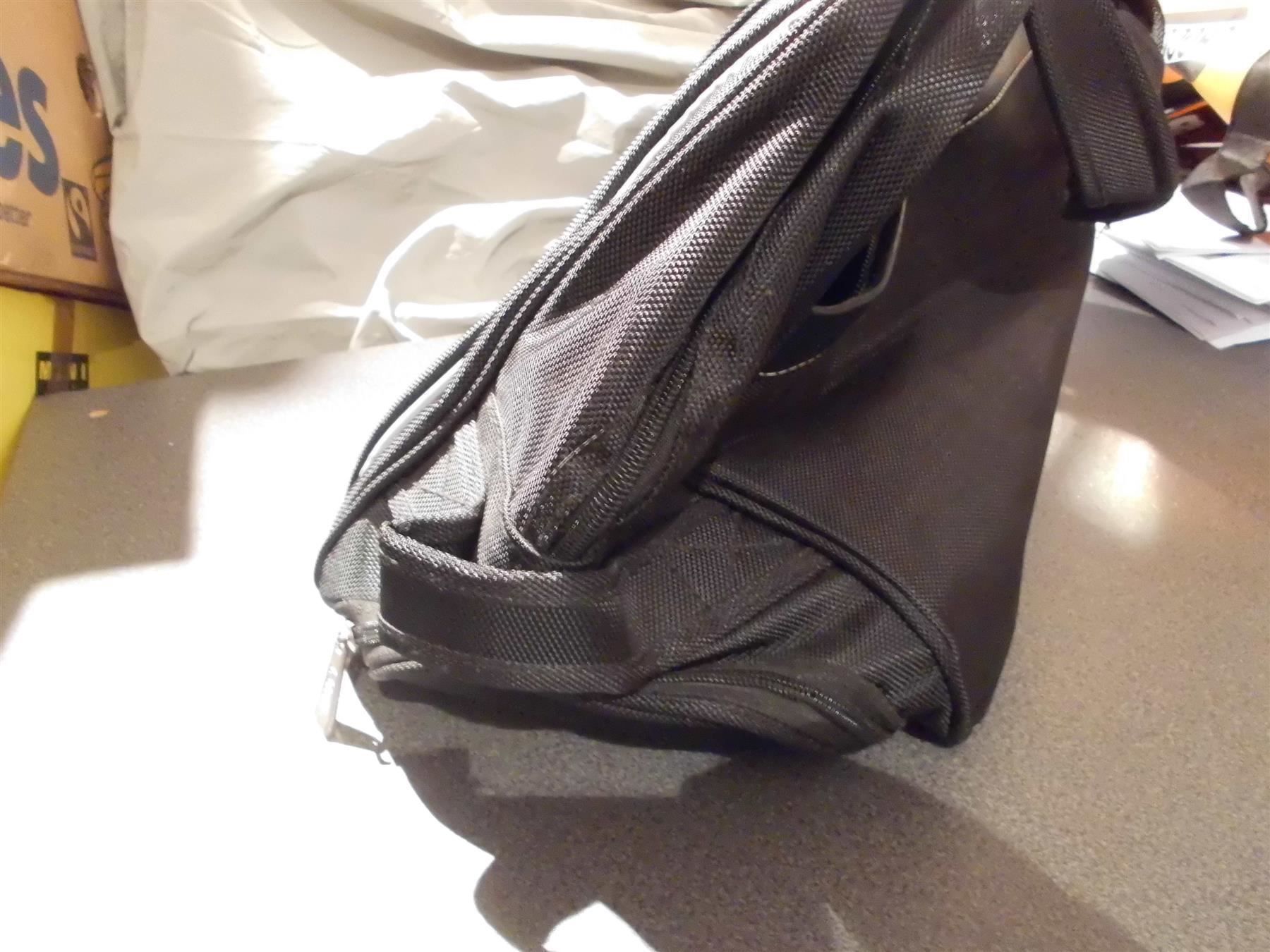 Borse: Reisetasche mit Rollen, schwarz, LUMI – Usato da Zürich venduto da abraxas1291 3