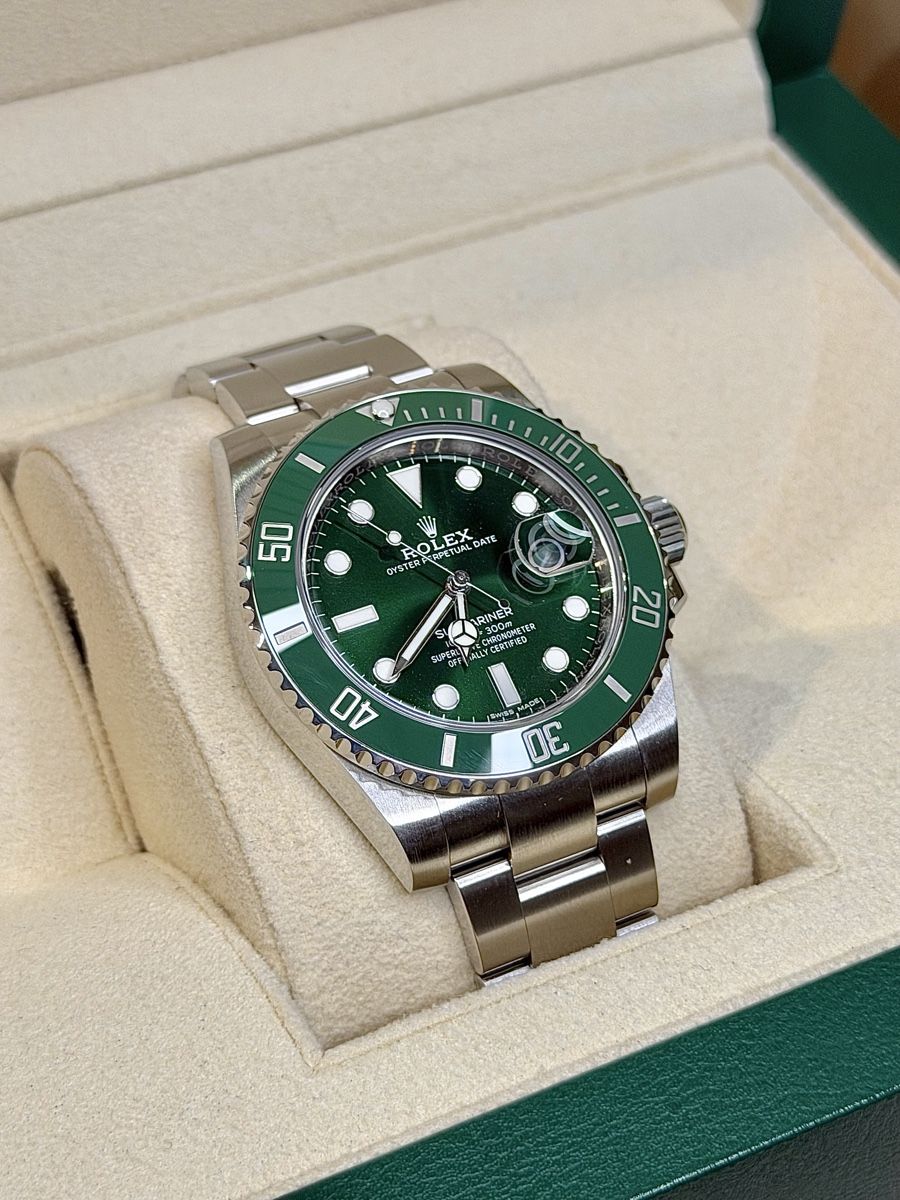 Rolex Uhren: Rolex Submariner date HULK 2019  – Neu (gemäss Beschreibung) aus Nyon von Lunas_Watches 3