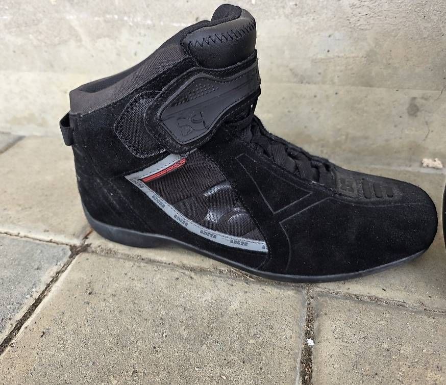 Scarpe da uomo: Bottines moto homme – Usato da Constantine venduto da Raphbou