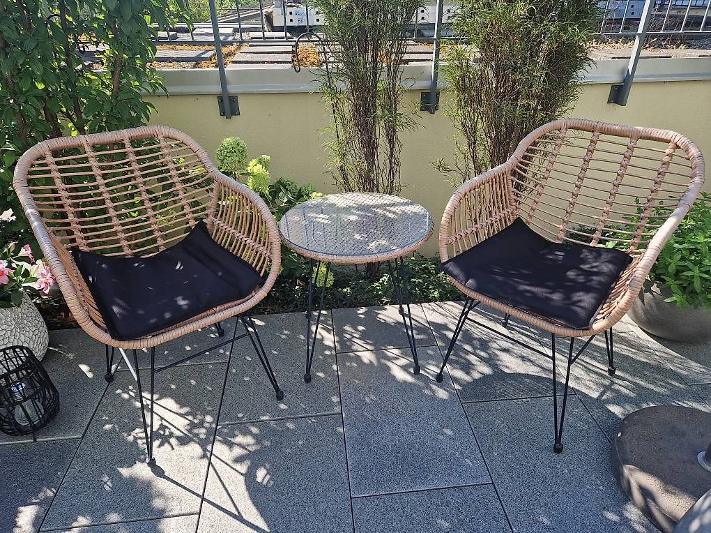 Set di tavolo e panche: Balkonset – Usato da Biel-Benken BL venduto da Naysa
