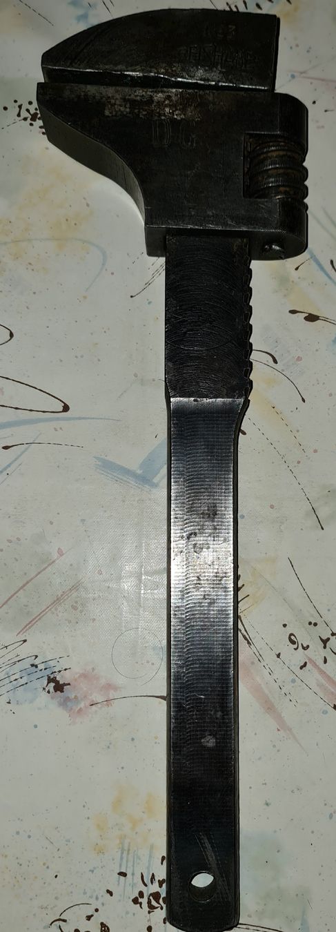 Tutti gli attrezzi: clé à molette ancienne – Usato da Cortaillod venduto da signep 6