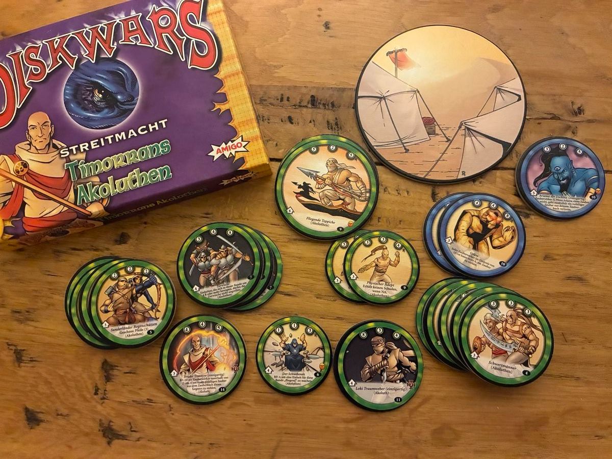 Amigo Giochi: Disk Wars - Table Top Set mit allen Fraktionen – Usato da Solothurn venduto da sebastianernst87 4