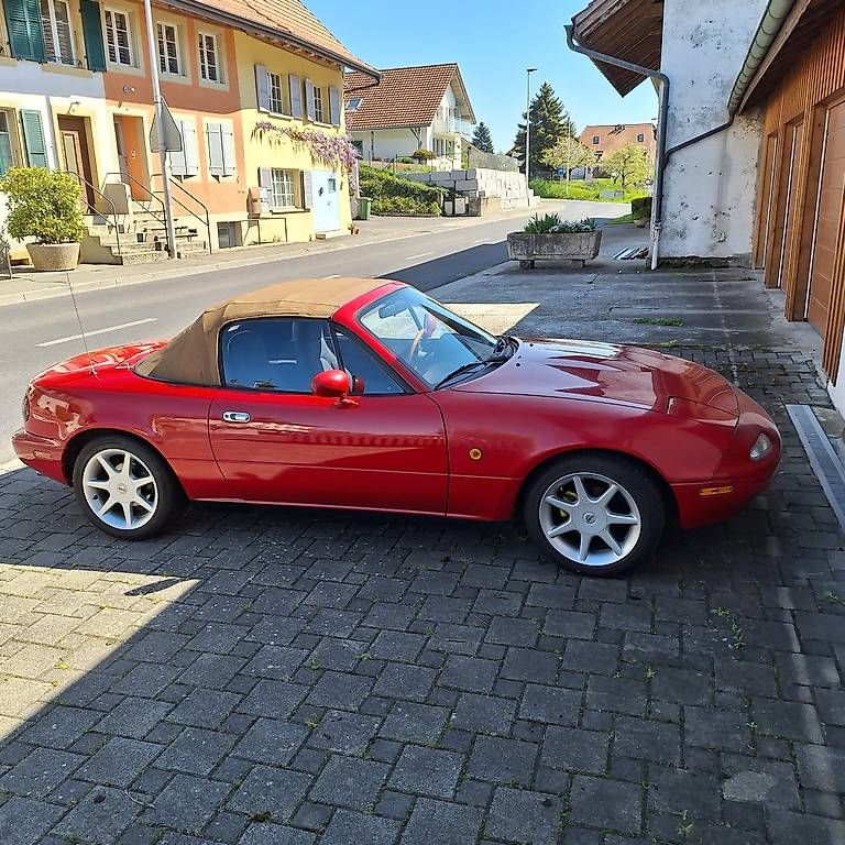 Mazda Automobili: MAZDA MX-5 1.6i-16V – Usato da Neuchâtel venduto da mic_2q6c 3