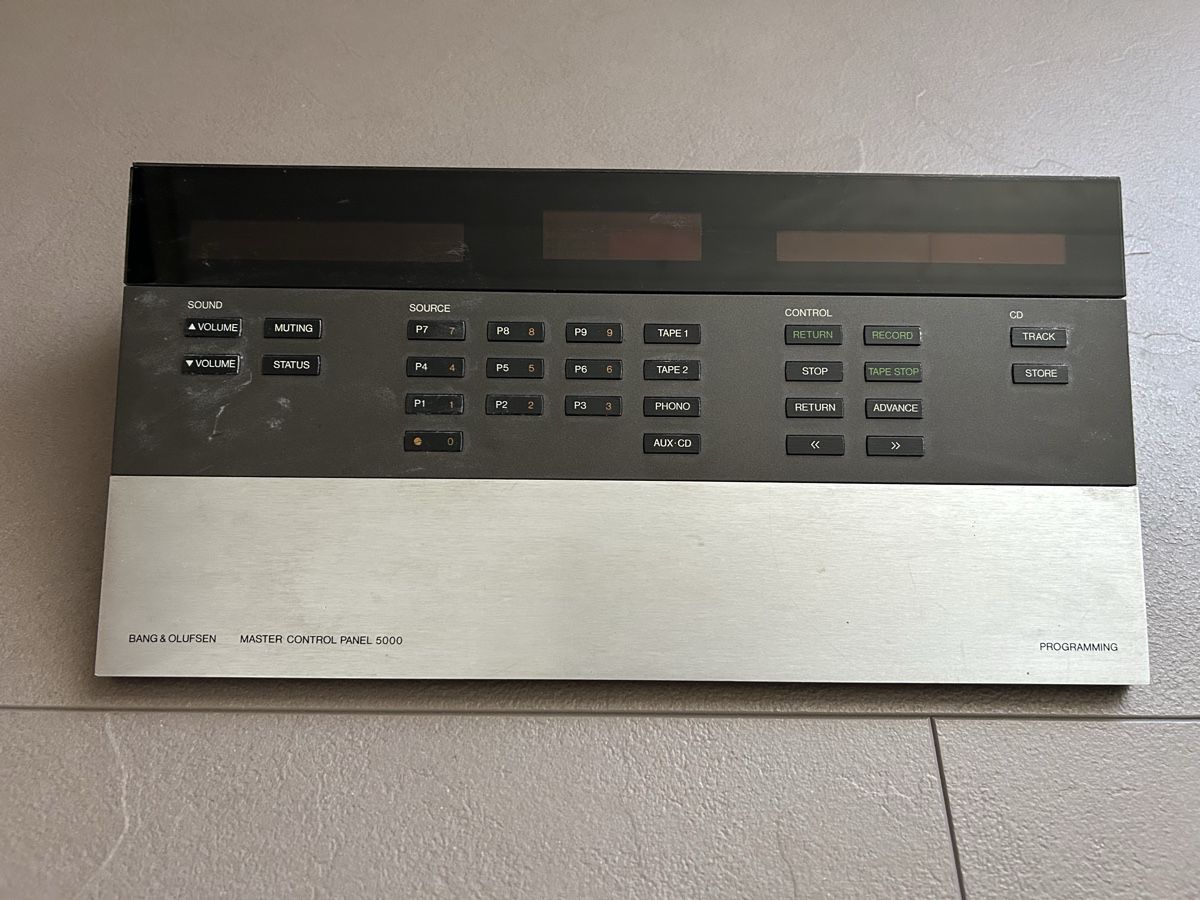 Bang & Olufsen Sistema di controllo: Bang & Olufsen Master Control Panel 5000 – Usato da Uetendorf venduto da REhome 1