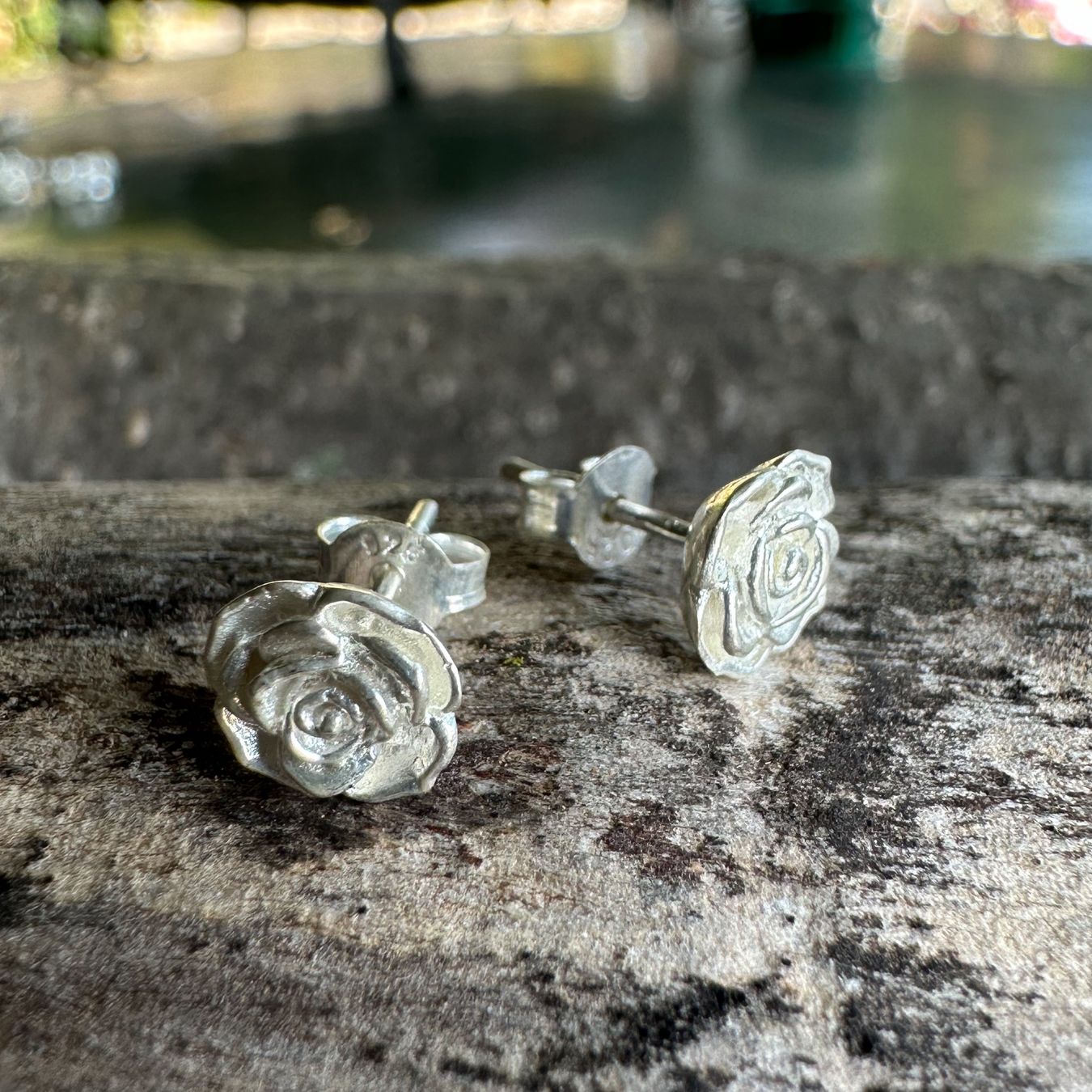 Olga Ribler Ohrringe & -stecker: Rosen Ohrstecker Sterling Silber 925 – Neu (gemäss Beschreibung) aus Basel von  4