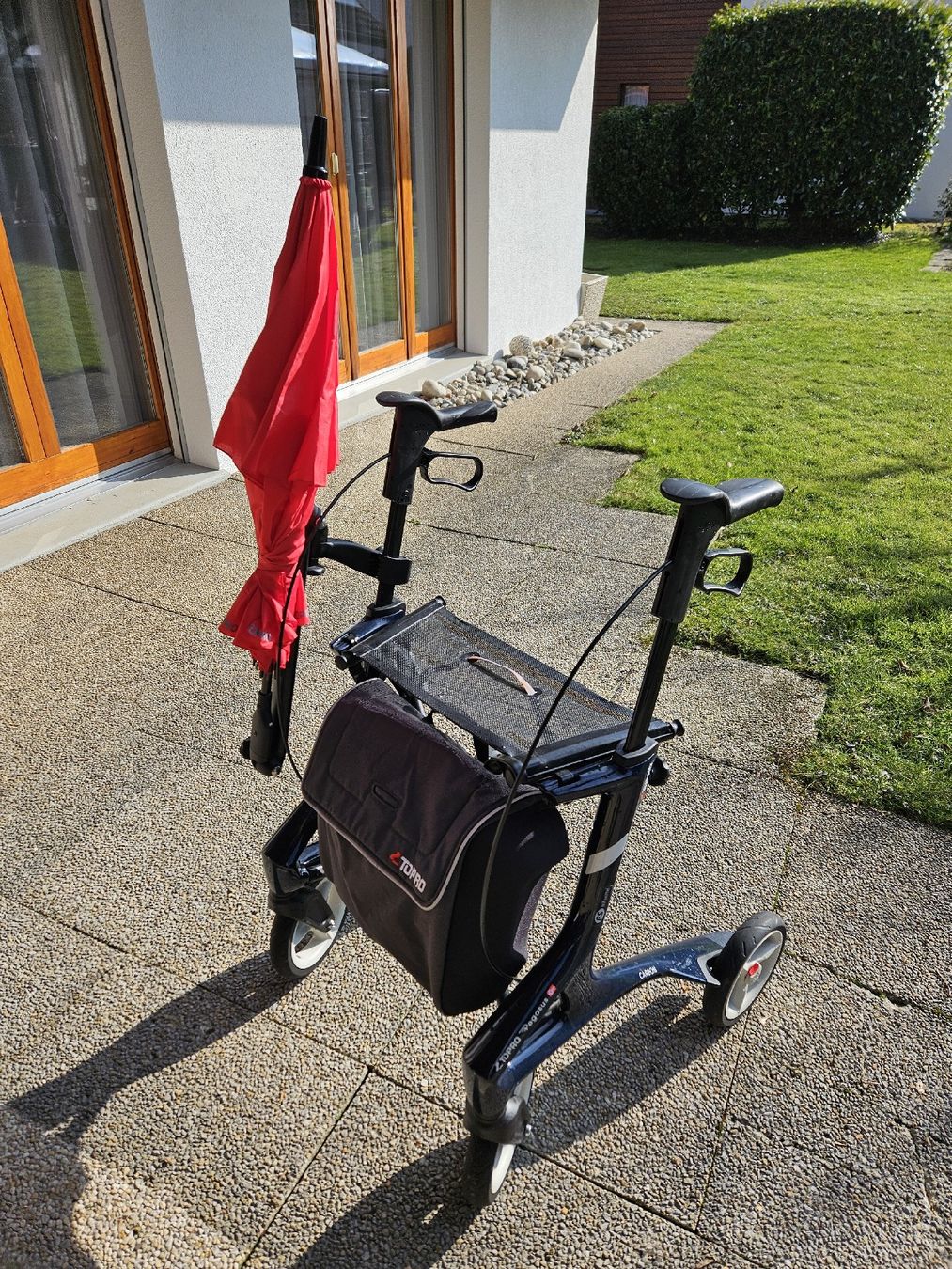 Ausili per la deambulazione: TOPPRO ROLLATOR Pegasus Carbon mit Zubehör! – Nuovo (secondo la descrizione) da Langendorf venduto da Apricot1 2