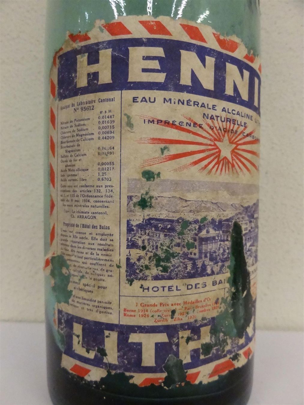 Bicchieri, Caraffe & Bottiglie: Flasche HENNIEZ LITHINÉE ST. PREX 1946 – Usato da Kerzers venduto da Flaschenposten 1