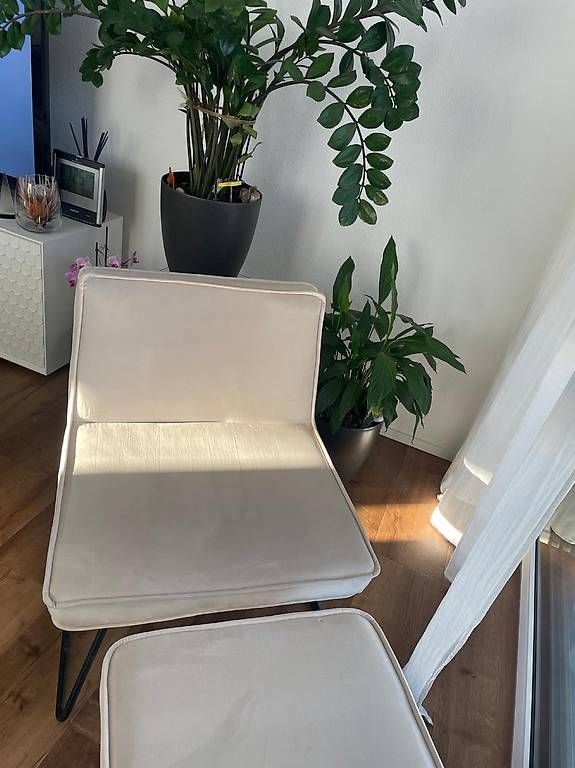 Sessel: Samt Sessel mit Hocker – Gebraucht aus Fehraltorf von nin_2zxv 2