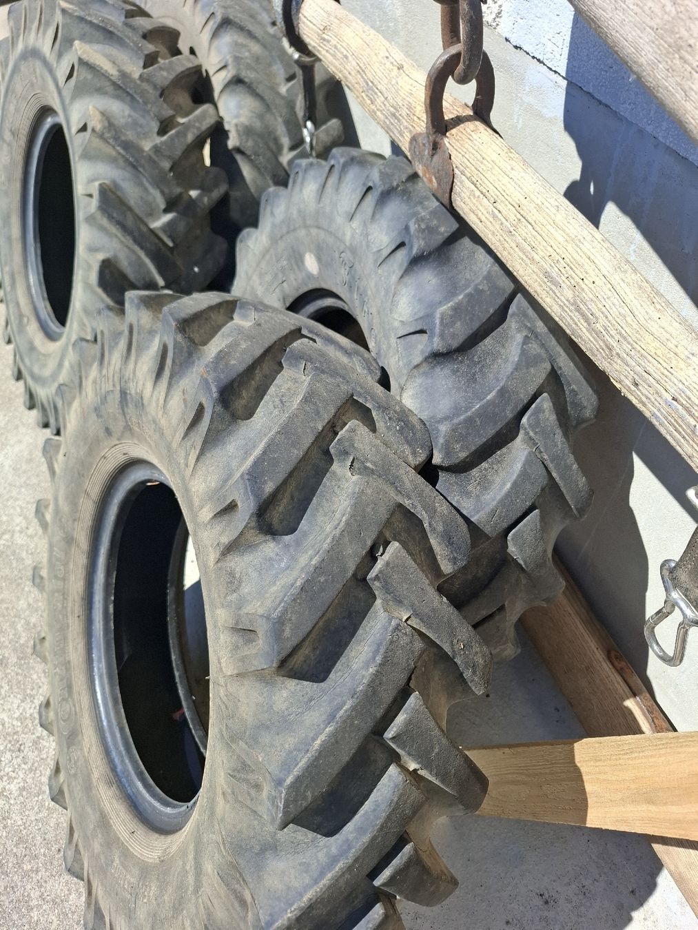 Trattori: Traktor Pneu 7 00 12 – Difettoso da Lotzwil venduto da Evivalacurva 3