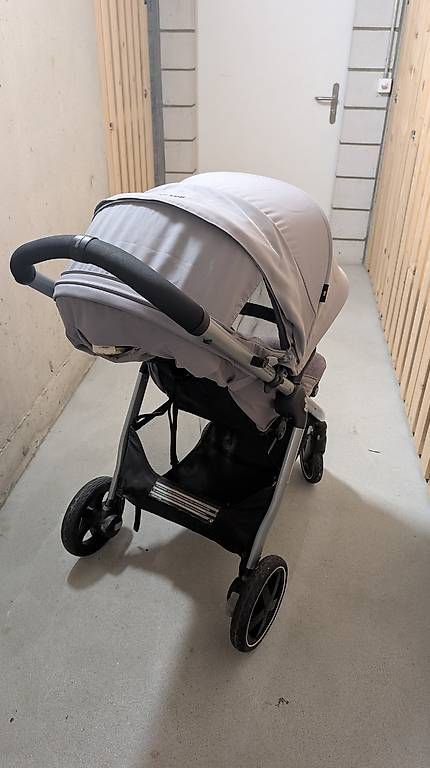 Carrozzine: Maxicosi Kinderwagen – Usato da Hindelbank venduto da otair 3