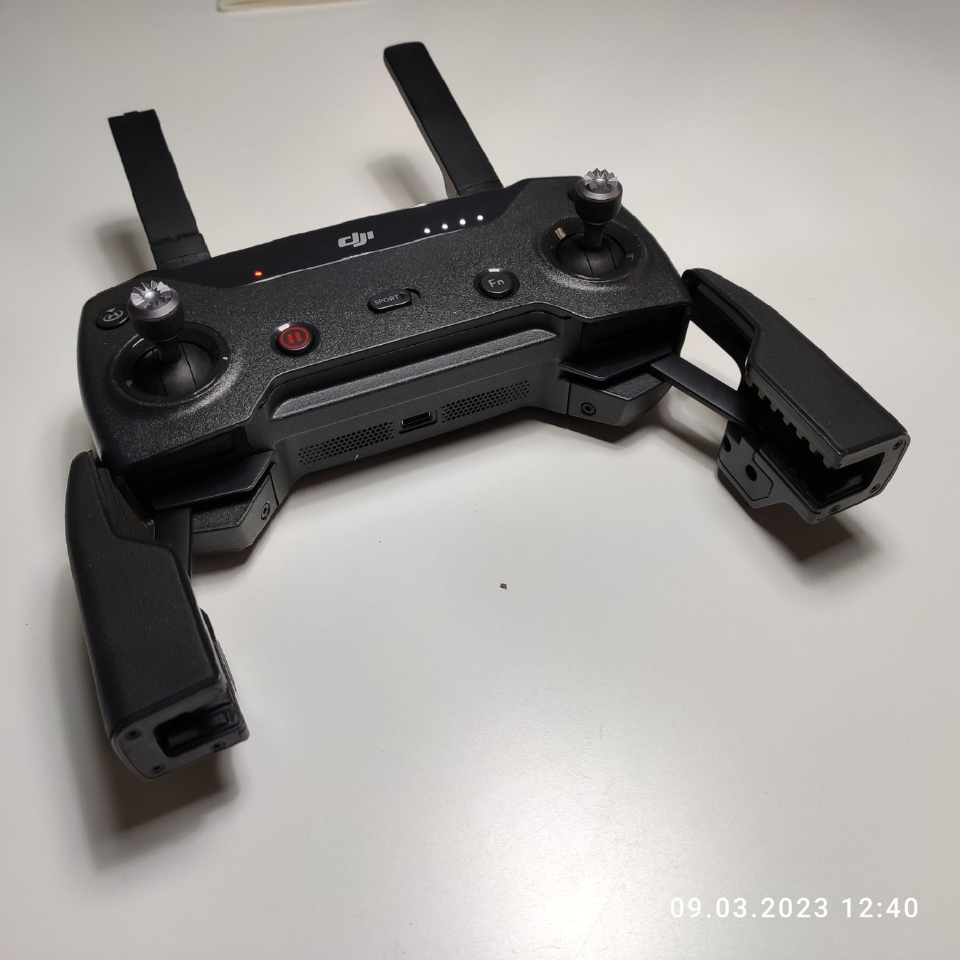 DJI Modellismo RC: DJI SPARK Controller (ganz NEU/Original!) – Nuovo (secondo la descrizione) da Zürich venduto da Biedermann23 2