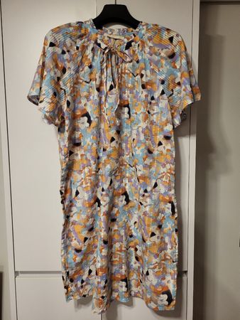 Neu Kleid Esprit,  Gr M