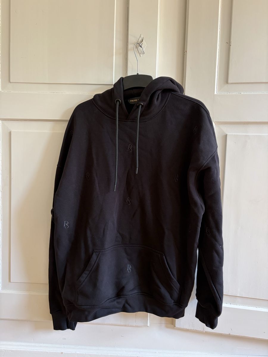 Maglioni & Felpe: Drink Sexy Hoodie  – Nuovo (secondo la descrizione) da Zürich venduto da jlien